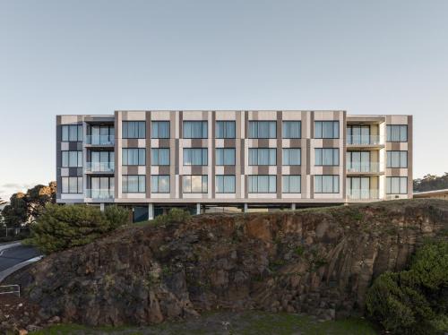 Burnie Hotel | One North Terrace