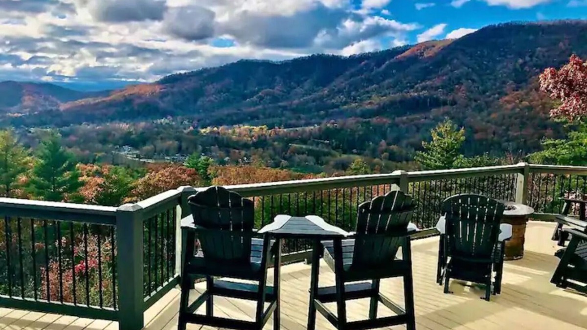 Frank Cabin | One-of-kind Views! Stunning Sunsets! Highly Sought after Location!