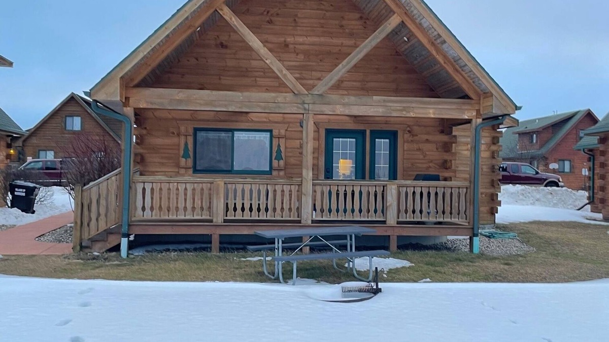 Warrens Cabin | One of the best views in Warrens! 3BR 2BA Cabin near Jellystone & 3 Bears Lodge.
