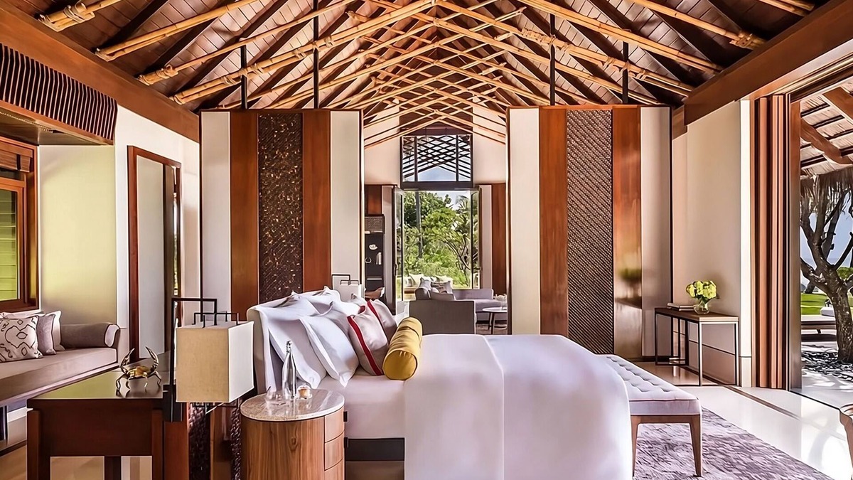 Reethi Rah Apartment | One&Only Reethi Rah, Grand Sunset Residence, Beach View From The Balcony!