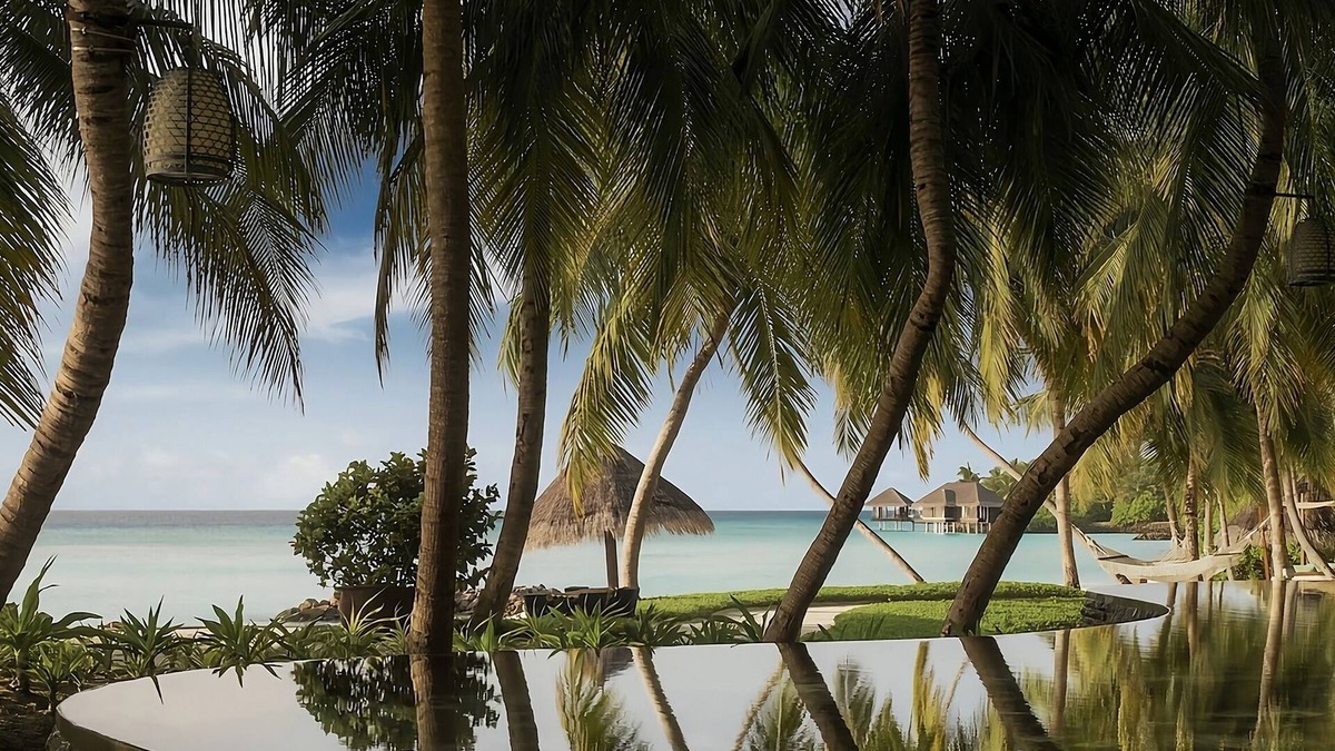 Kanifinolhu Island House | One&Only Reethi Rah, Water Villa King Pool!