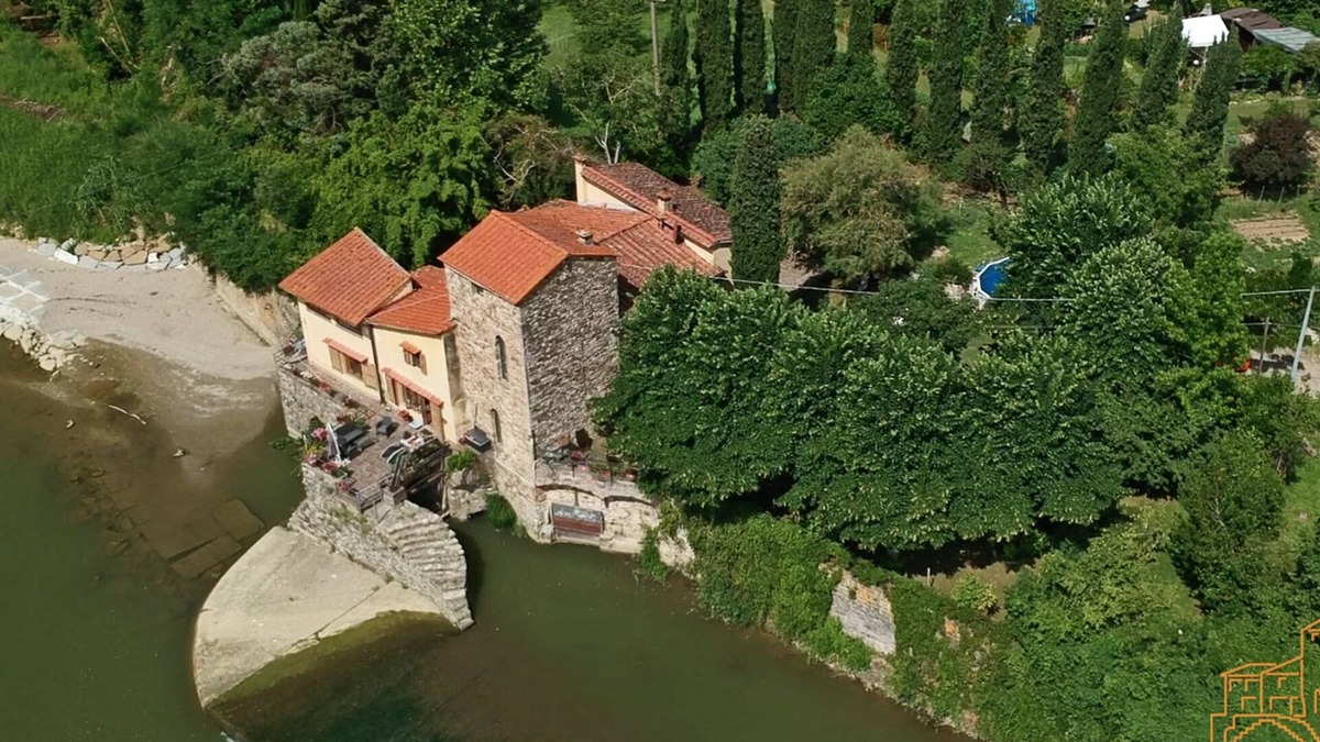 San Jacopo Al Girone House | One romantic B & B in ancient 13th century Mill on the river Arno near Florence
