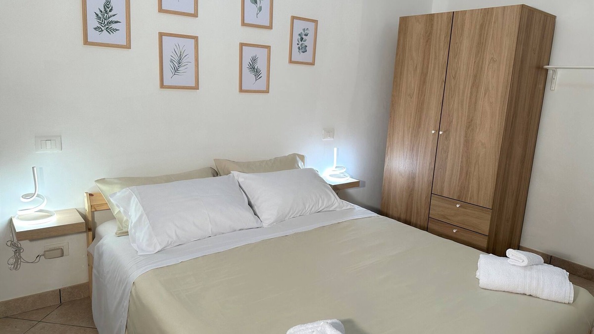 Senigallia House | Only 1 minute walk to the Beach, house with terrace and large porch.