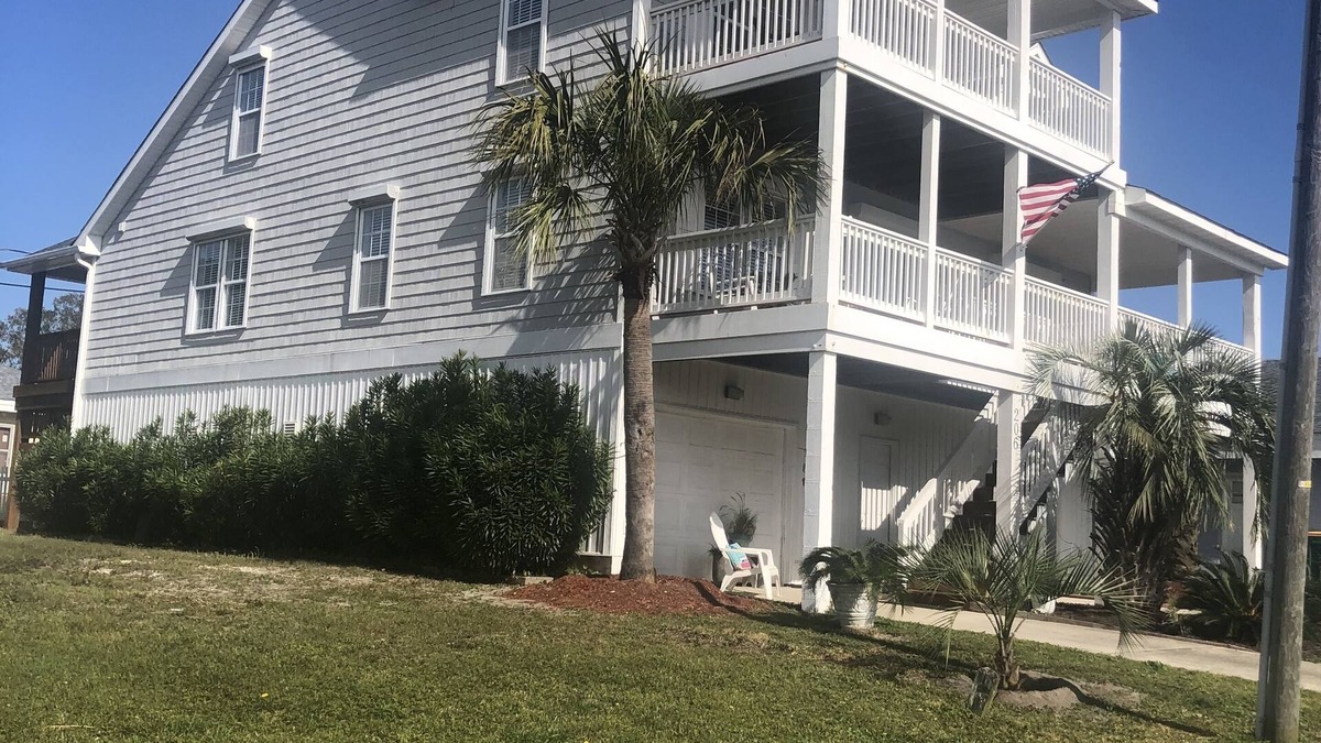 Kure Beach House | Only one block from the Ocean 🏖️ with nice views from all levels.