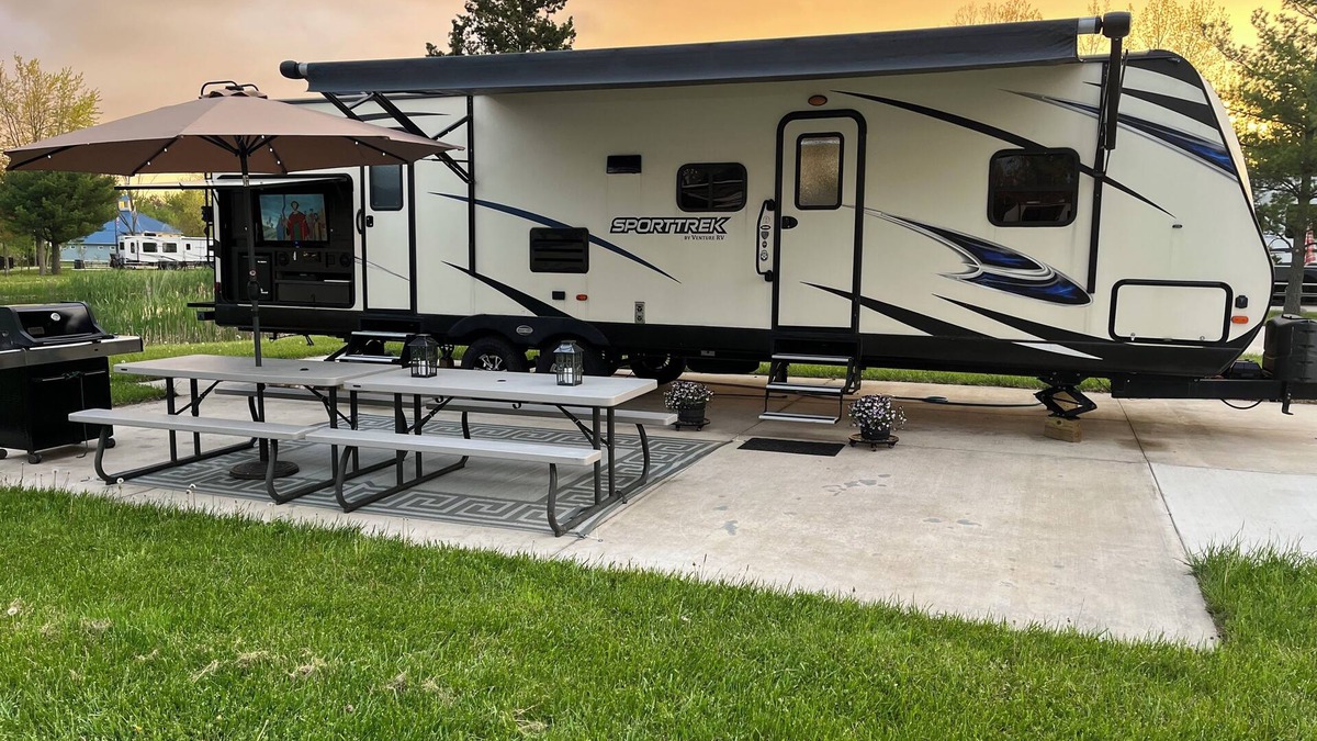South Haven RV Rental | ONSITE 2019 RV, Camping, South Haven, MI