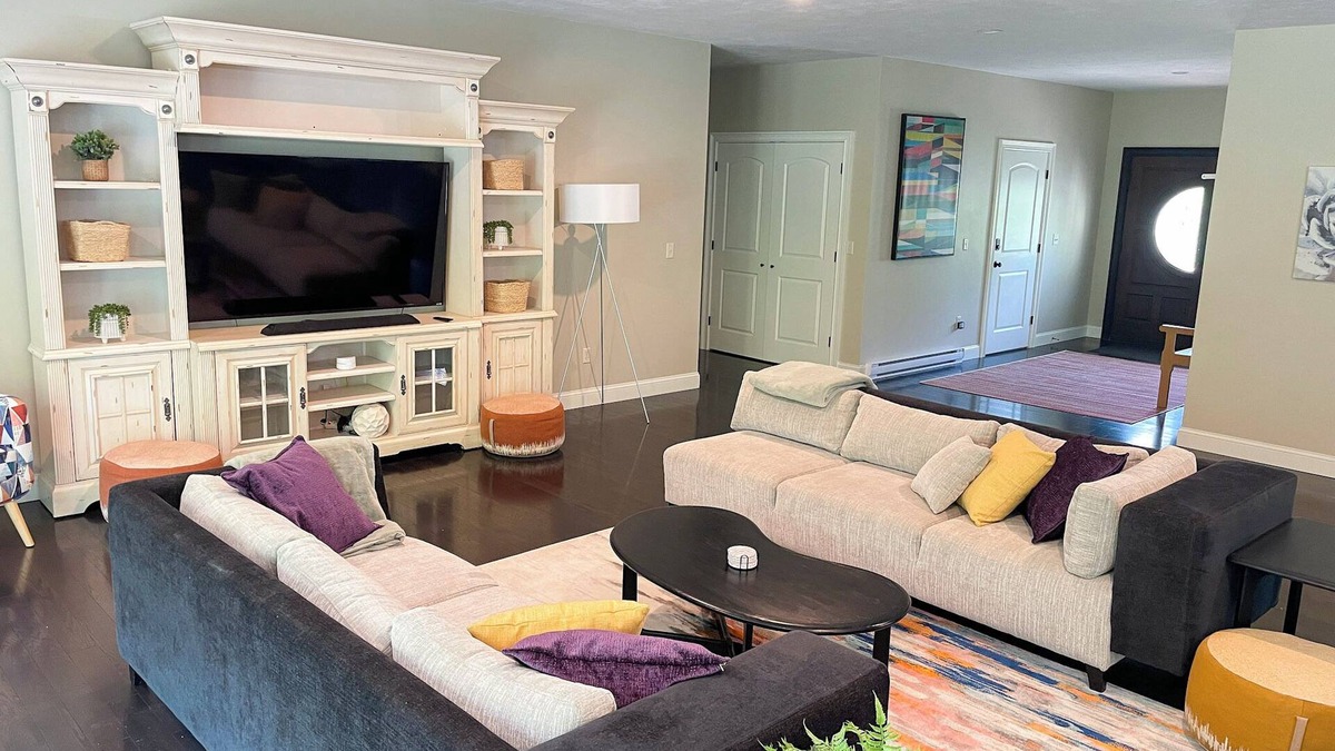 Old Orchard Beach House | OOB Oasis 5BR Private Retreat w/Gourmet Kitchen & Pool