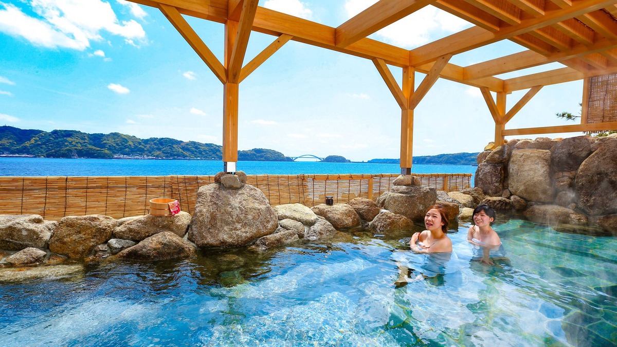 Kushimoto Hotel | Ooedo Onsen Monogatari Nanki Kushimoto