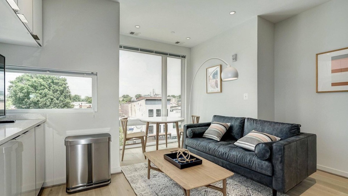 H Street Corridor Apartment | Open H Street 1BR w/W/D, nr Bus Stops & Dining, by Blueground