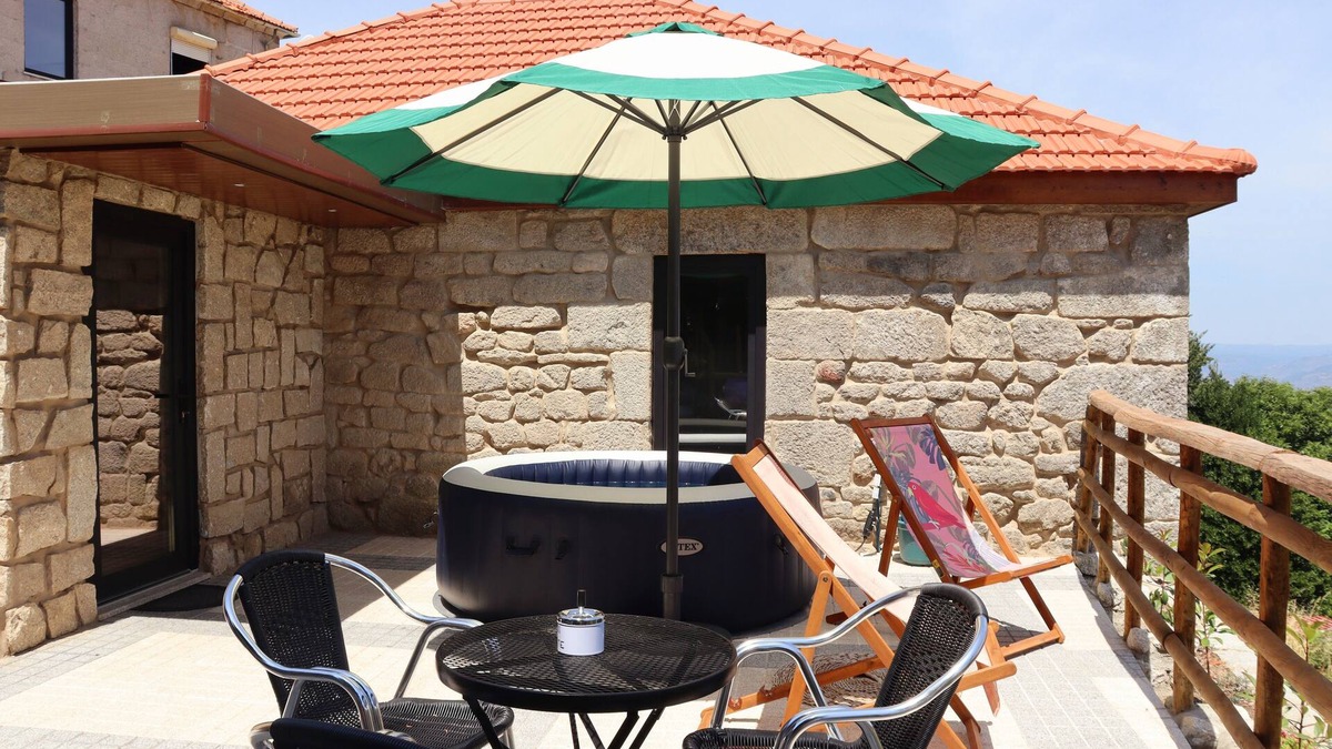 Lamego House | Open Space House with jacuzzi in Lamego, 5 minutes from the city center