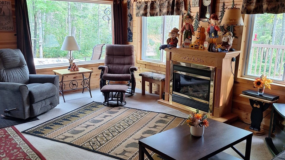 Pembine Cabin | Open year round! Direct trail access. Cabin very well maintained. nnnnnnn n