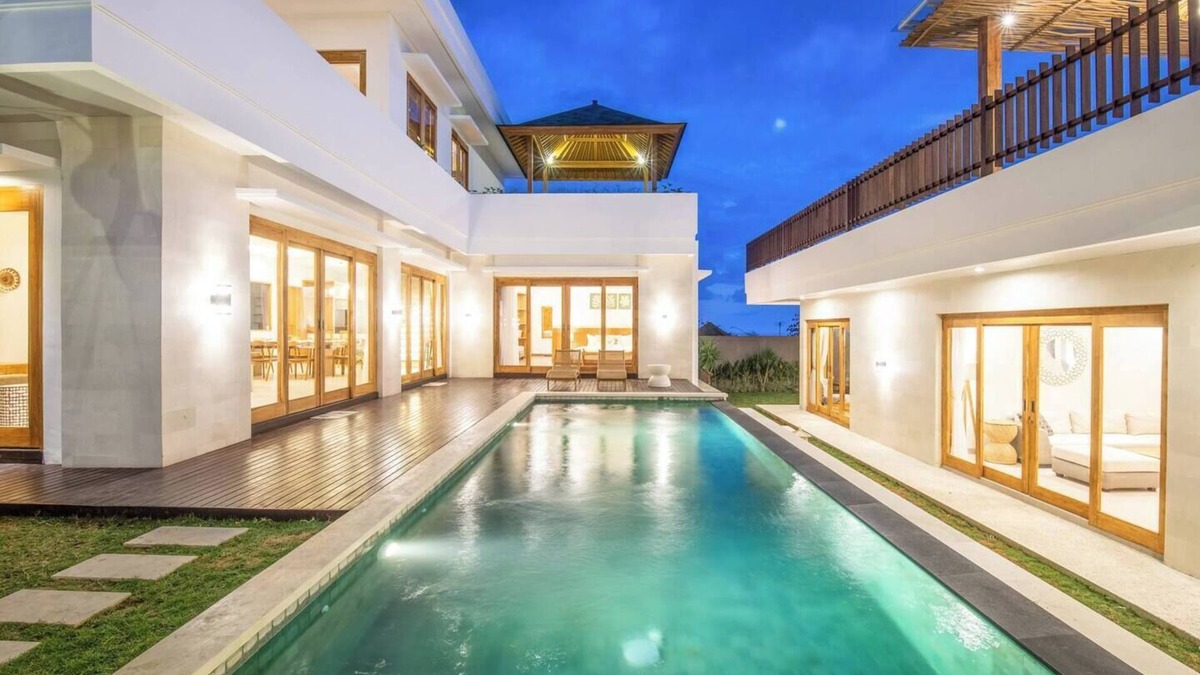 Pecatu Villa | Opulent 6 BR in with Ocean View, 5 mins to Savaya