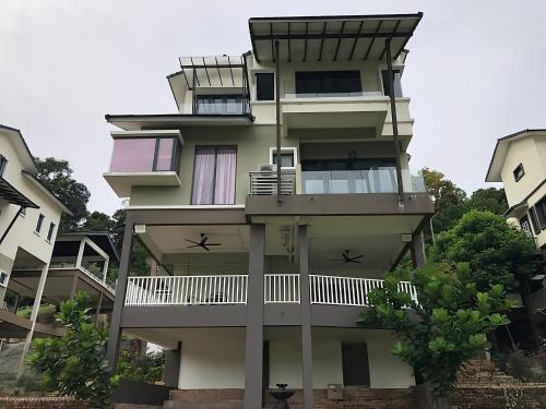 Shah Alam Villa | Orak Villa @ Kayangan Heights