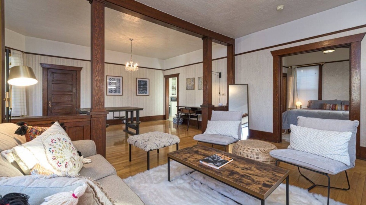 Riverfront Apartment | Orange Street Apartments - Lower