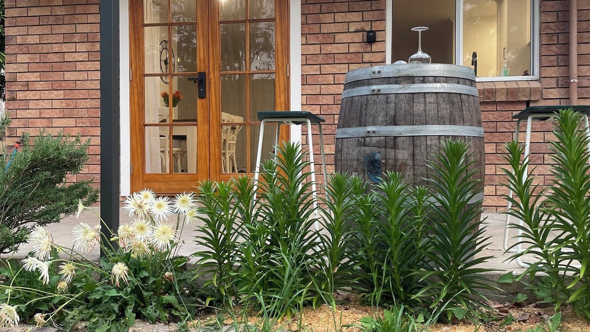Esk Cottage | Orange Tree Cottage. Adorable 2-bedroom cottage in Esk for a peaceful getaway