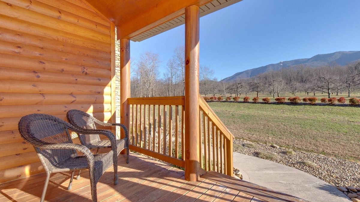 Rocky Grove House | Orchard Hideaway