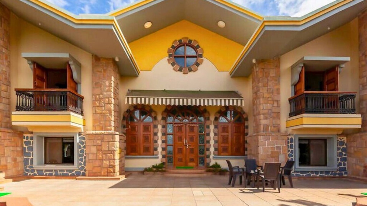 Bhilar Villa | Orchid Villa by Ebony Stays – Grand 7 BHK Hill View Villa in Mahabaleshwar