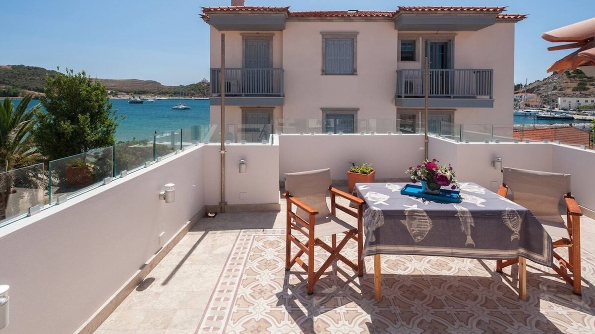 Myrina Apartment | Oregano Room - Limnos Experience