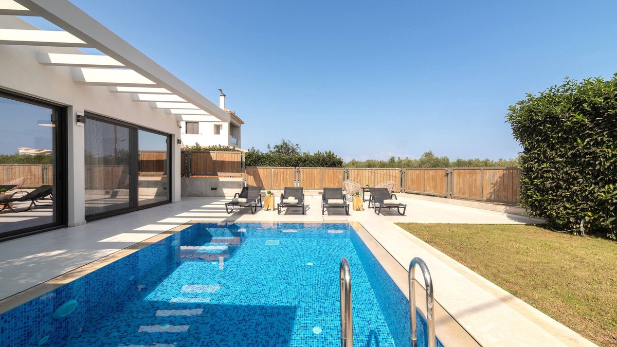Neromilos Villa | Oresteia Exclusive Villa, a Sublime Retreat