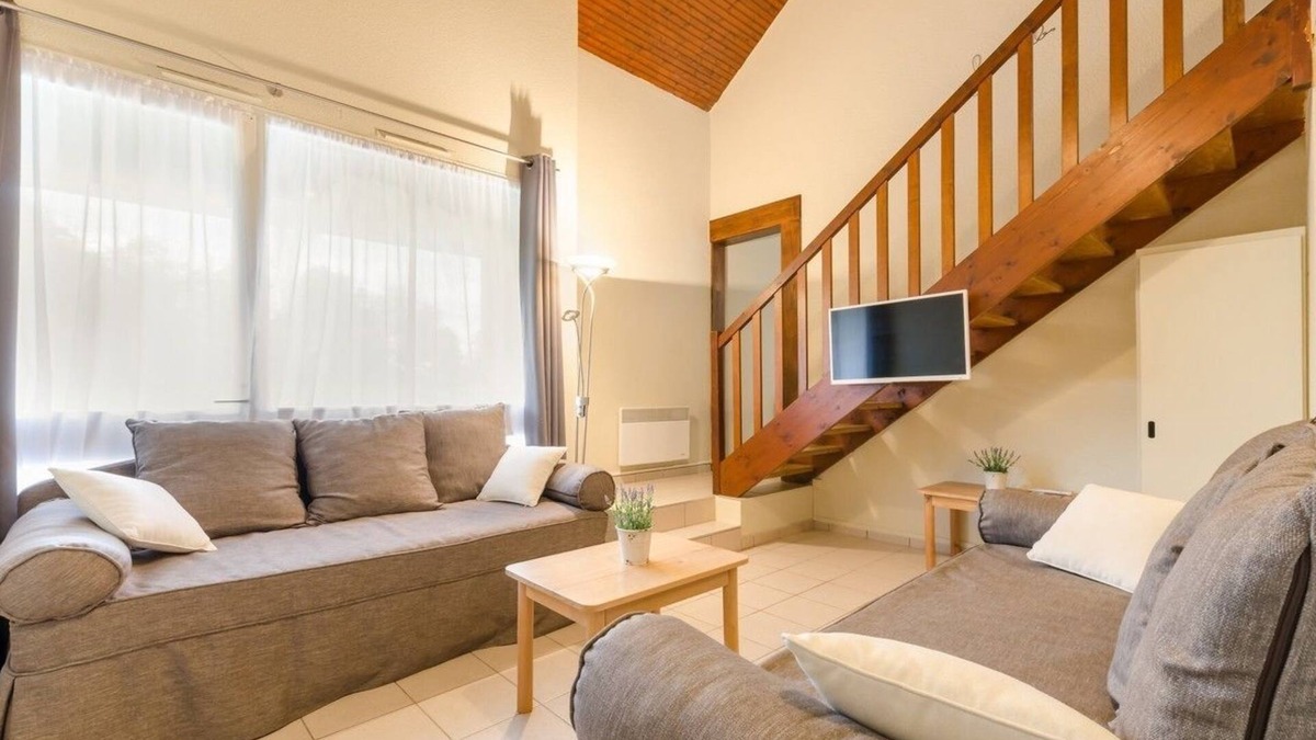 Geraudot Apartment | Orient Village