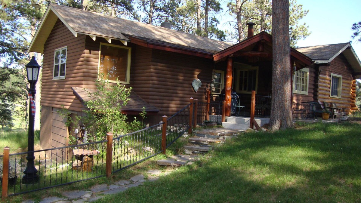 Custer Cabin | Original Log Cabin At Entrance To Custer State Park Overlooking Stockade Lake