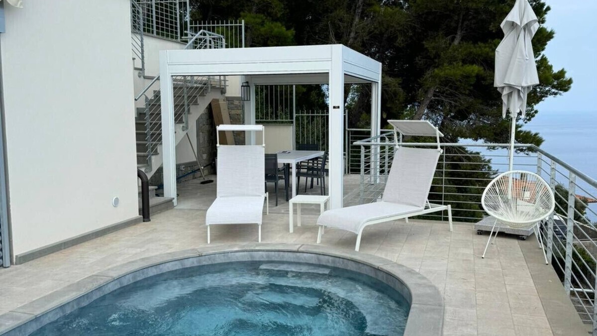 Capo Mimosa-Rollo Villa | Orizzonti Blu Pool Villa by Wonderful Italy