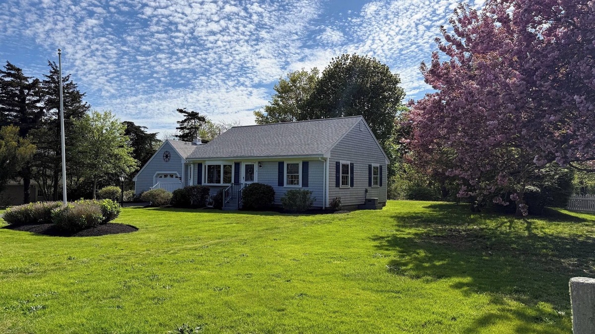 East Orleans House | Orleans Beach Retreat