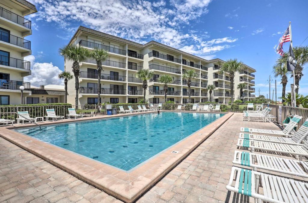 Ormond-by-the-Sea Apartment | Ormond Beach Condo with Balcony and Views