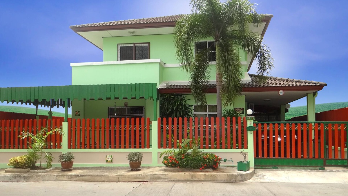 Kanchanaburi Villa | ORNY HOLIDAY VILLA BY THE BRIDGE OVER THE RIVER KWAI IN KANCHANABURI CITY