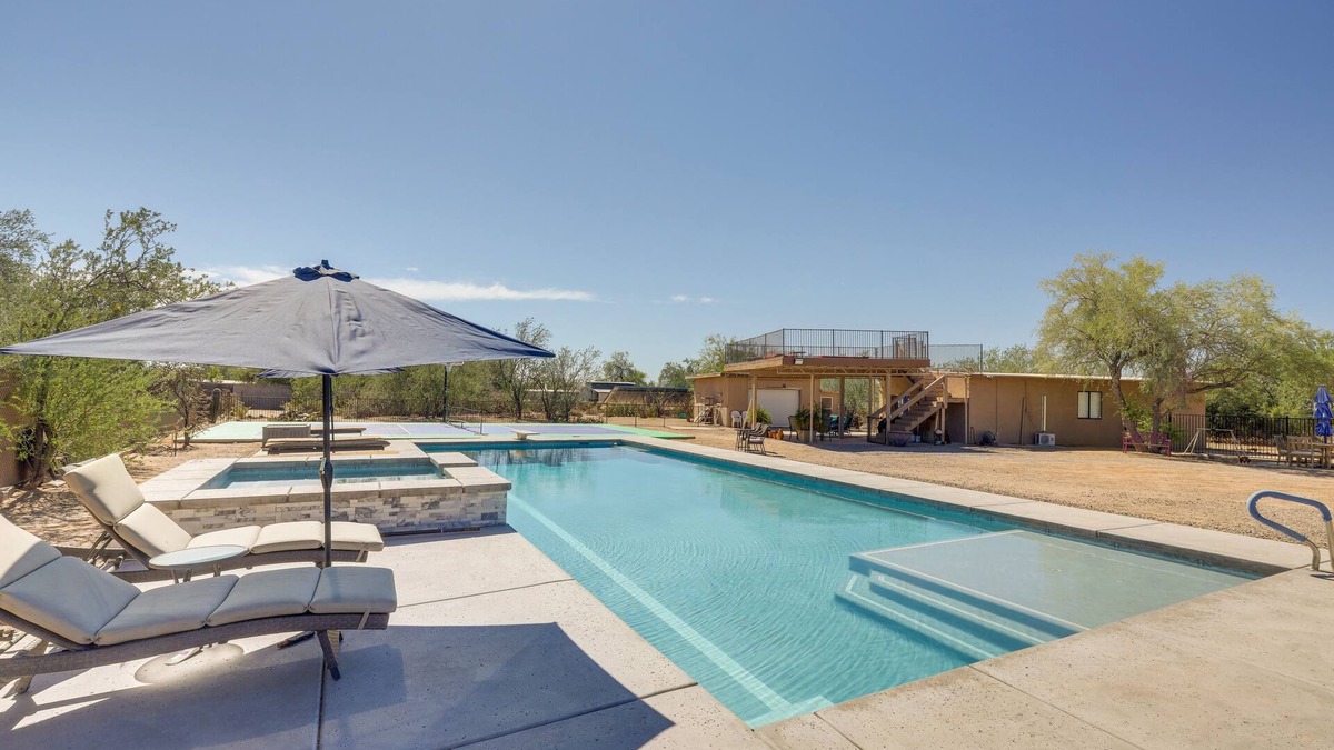 Rancho Verde House | Oro Valley Retreat w/Pool, Spa & Rooftop Views!