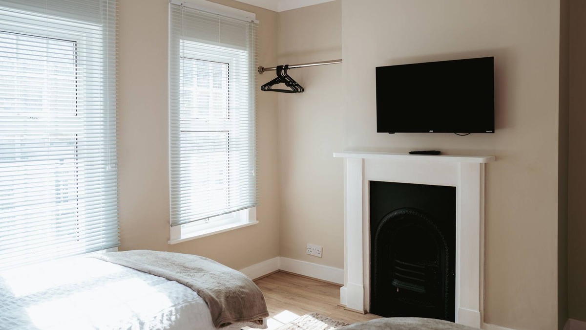 Gillingham House | Osbourne Suite - Garden View