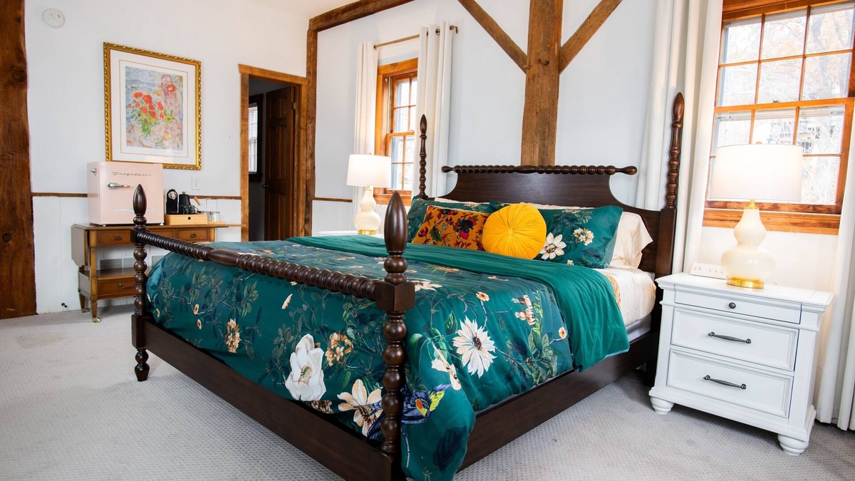 Steeles Tavern House | Osceola Mill is a boutique inn located in the Shenandoah Valley 20 minutes from Lexington and Staunton.