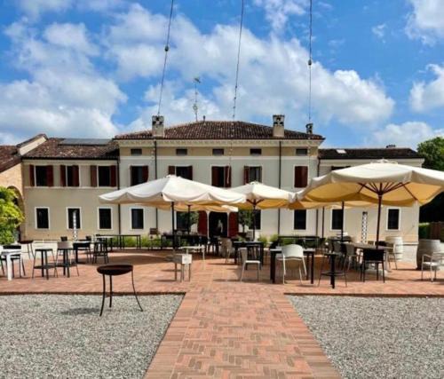 Sarginesco House | OSTERIA DI CIMBRIOLO E DORMIRE AL CIMBRIOLO