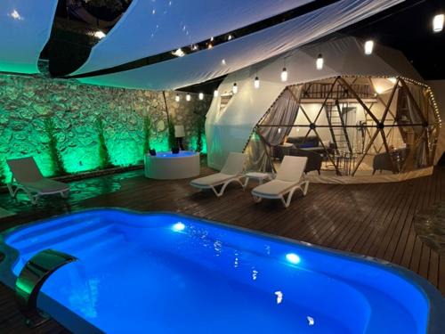 Erdemli Villa | OtelOX Sinap Özel Havuz ve Jakuzili Glamping