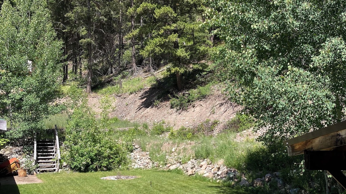 Okanagan-Similkameen House | Otter Lake Retreat 3 bedroom 3 full bathroom home overlooking Otter Lake