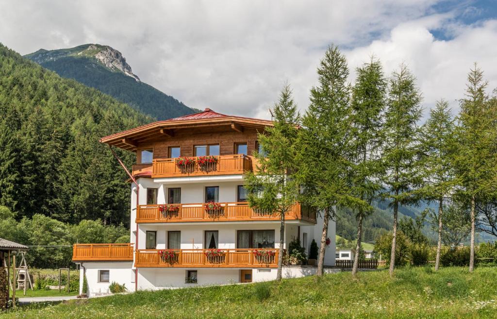 Brennero Apartment | Ottohof - Feldblick