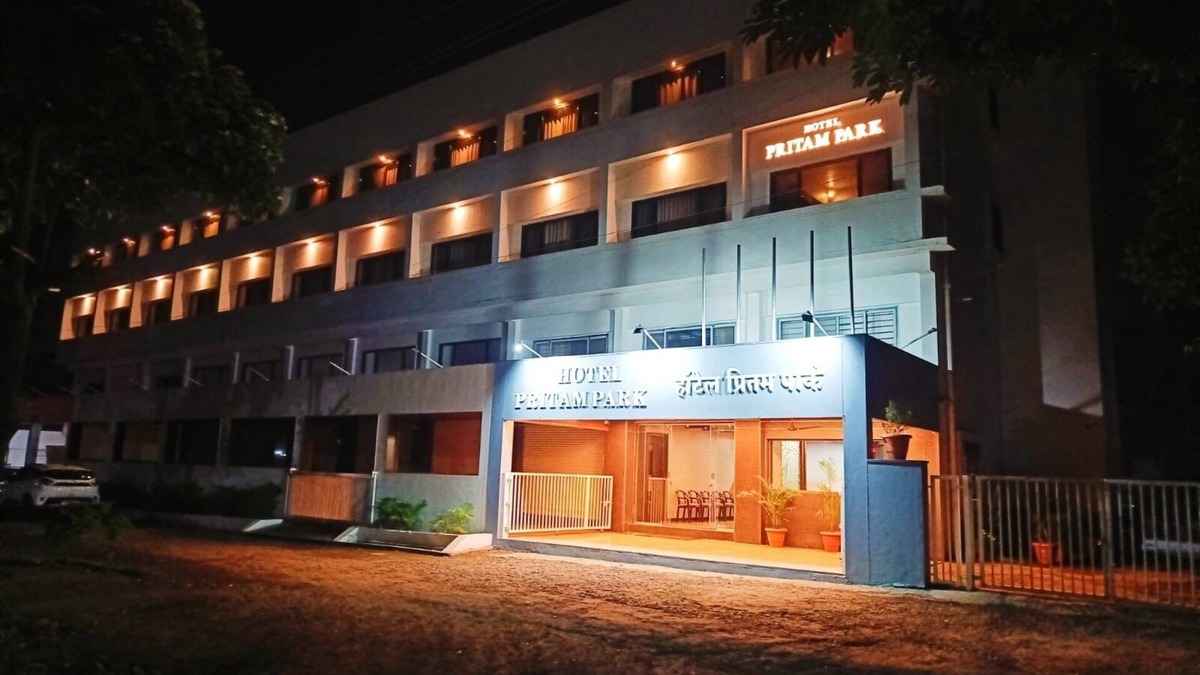 Jalgaon Hotel | Our accommodations at HOTEL PRITAM PARK are the ideal home away from home. nn