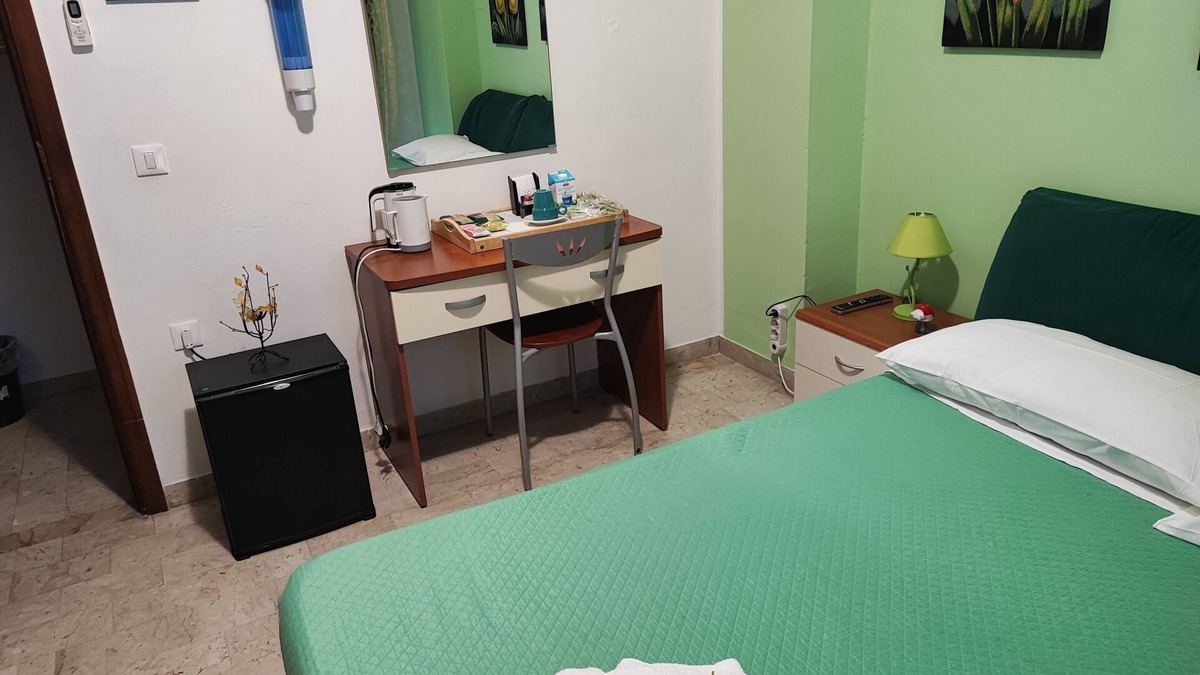 Catanzaro House | Our apartment is located on the 2nd floor of a stately building