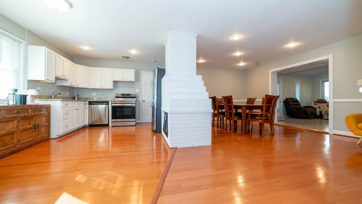 North Springfield House | Our house convenient location for both family or alone and peaceful relaxation
