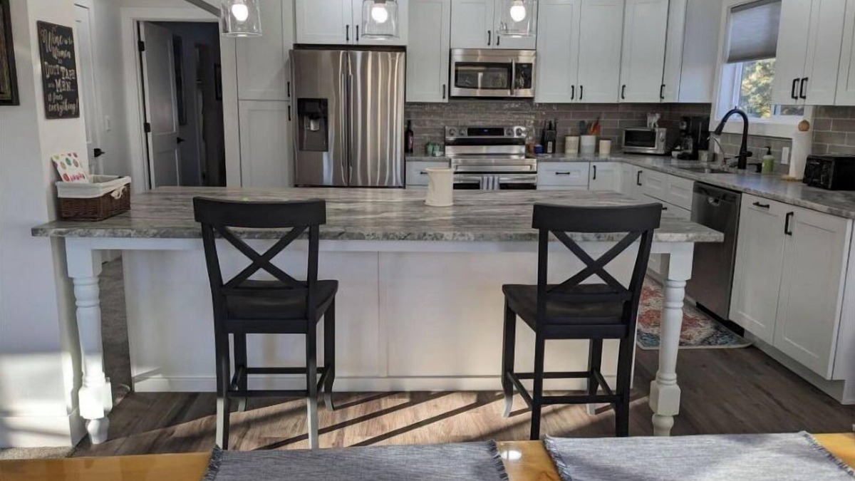 Cascade House | Our Mountain Home - spacious, close to lake and trails