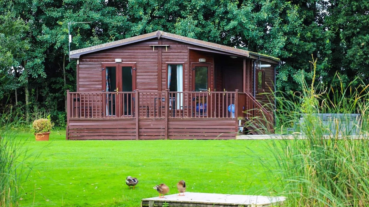 Storwood Ski Chalet | Our wonderful Lakeview Lodges are situated around one of our beautiful lakes.