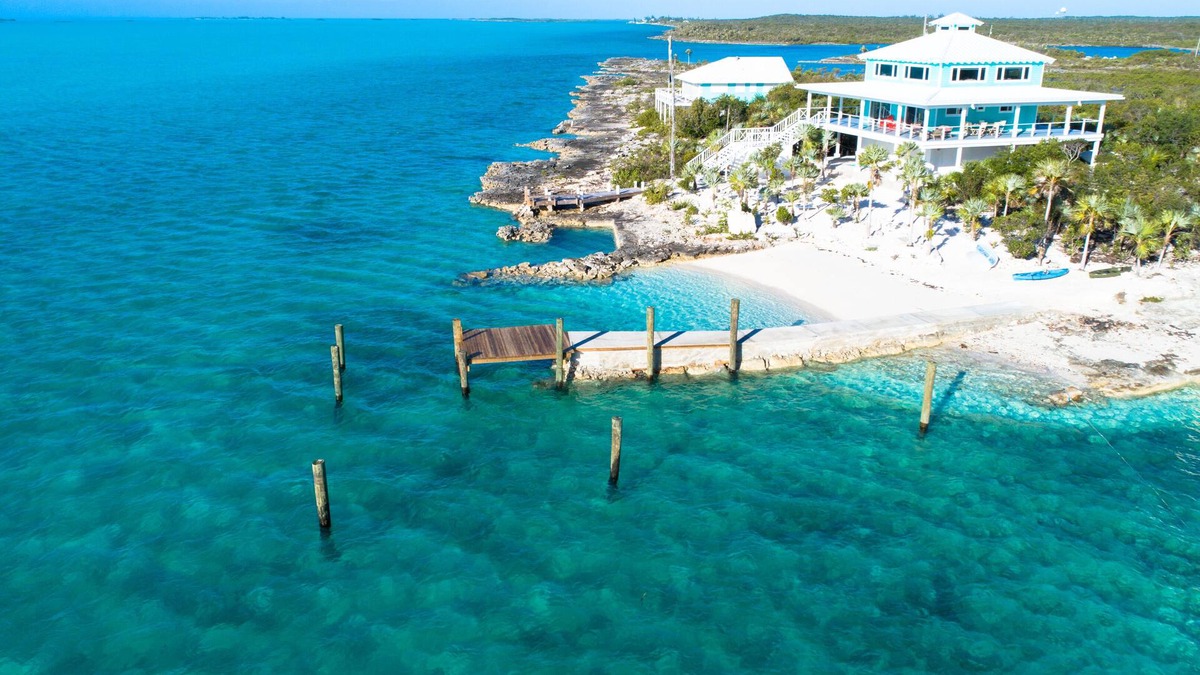 George Town House | Out Island Lux private beach/dock, sleeps up to 14 with cottage for an extra fee