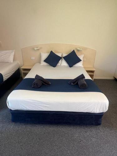 Hay South Hotel | Outback Quarters Motel Hay and Restaurant