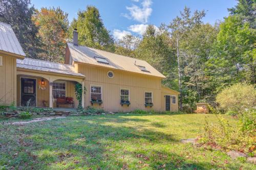 Williamsville House | Outdoor Adventure Haven 14 Mi to Mount Snow Skiing