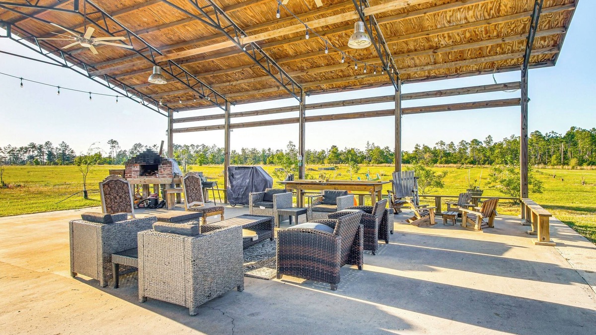 Fountain Cabin | Outdoor Entertainment Area: Fountain Family Home!