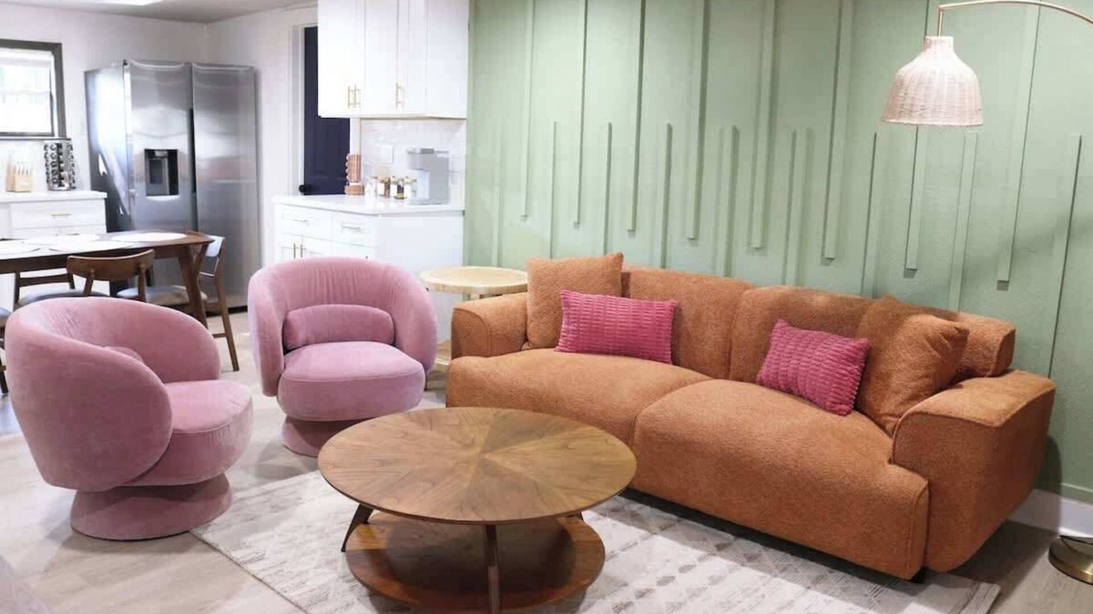 South Seminole Heights House | Outdoor Hangout w BBQ Firepit Bocce Ball and More