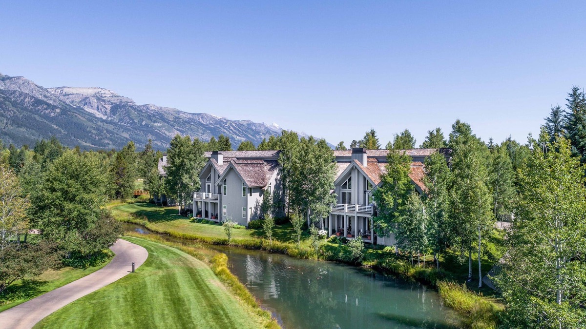 Teton Pines Condo | Outpost: Granite Canyon at Teton Pines