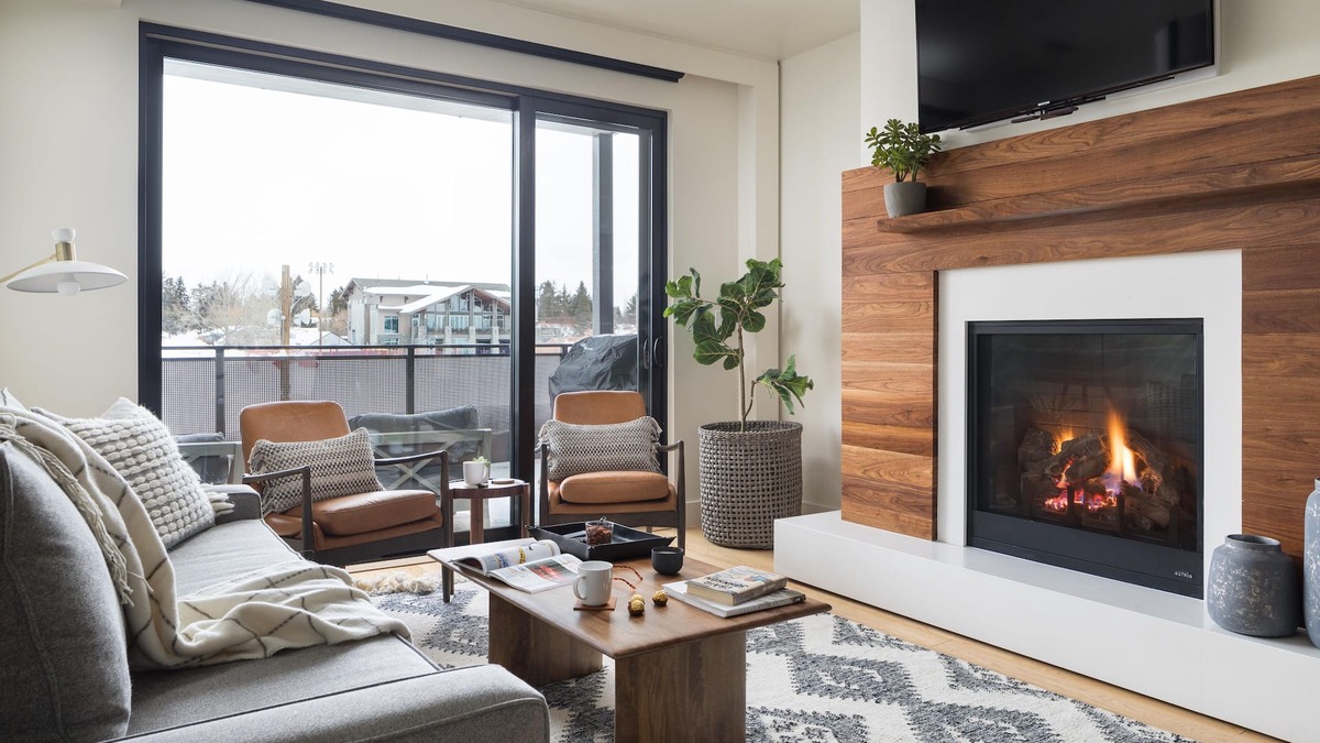Jackson Condo | Outpost: One Town Hill 200 - Base of Snow King Mtn