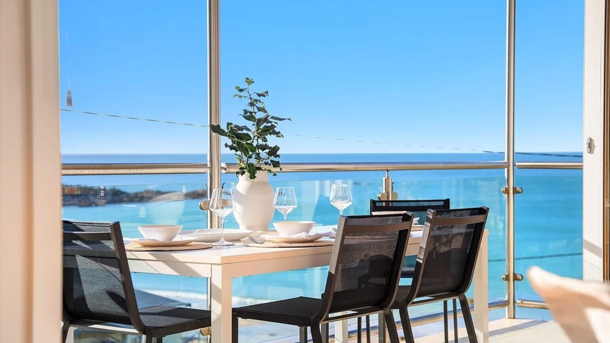 Boat Harbour Beach House | OUTSTANDING! WHITE HOUSE TASMANIA, BOAT HARBOUR BEACHnOFF SEASON SPECIALS!