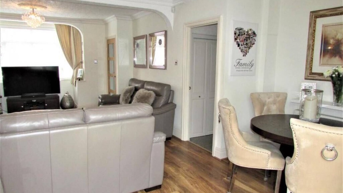 Oldham House | Outstanding House 3 bedrooms Manchestern