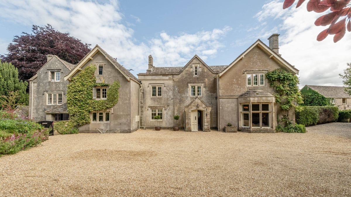 Miserden Cottage | Outstanding large dog friendly country house in the Cotswolds - Old Rectory
